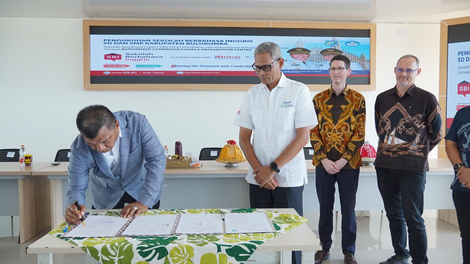 Kerja Sama dengan Australia, Bulukumba Jadi Pionir Pendidikan Bahasa Inggris di Indonesia Timur